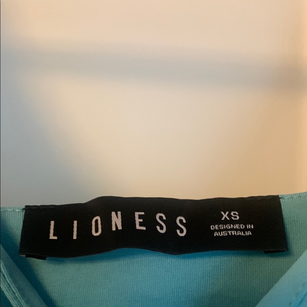 Lioness Blue Wrap Crop Top with Adjustable Straps - Picture 2 of 3